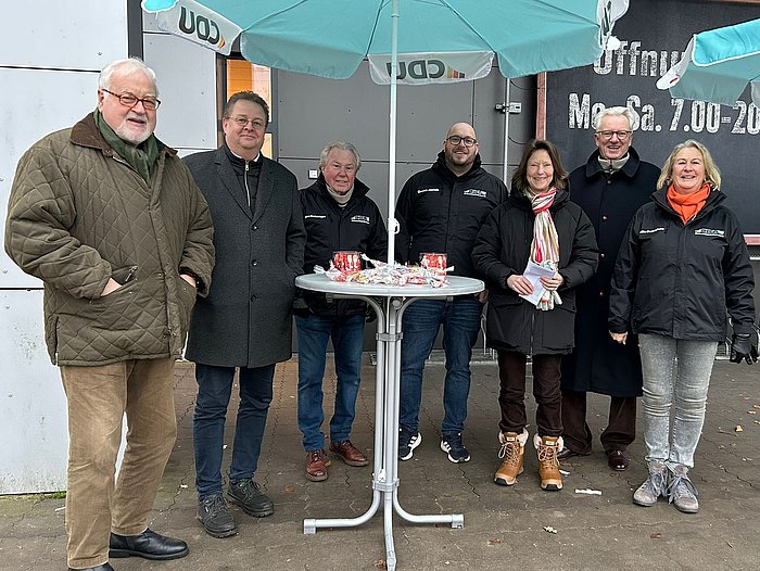 Weihnachtsgruß der CDU Boostedt vor EDEKA Grümmer